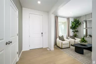 2044 E Hummingbird Dr, Eagle Mountain, UT 84005 - Photo 2