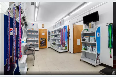 208 Washington Blvd, Ogden, UT 84404 - Photo 2