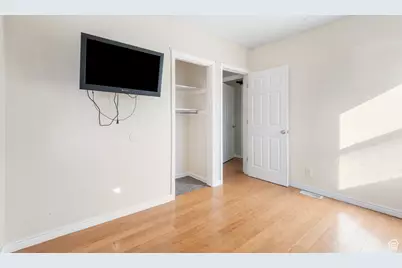 2153 W 4800 S, Roy, UT 84067 - Photo 28