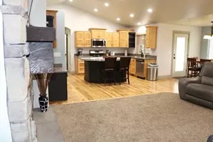 417 S 2025 W, Marriott-Slaterville City, UT 84404 - Photo 8