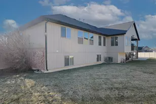 417 S 2025 W, Marriott-Slaterville City, UT 84404 - Photo 8