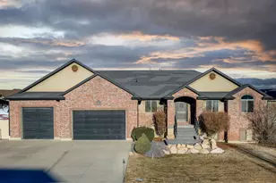 417 S 2025 W, Marriott-Slaterville City, UT 84404 - Photo 4