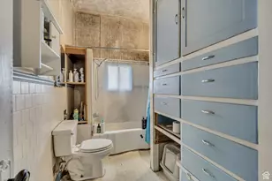 6700 S 1655 E, Cottonwood Heights, UT 84121 - Photo 12