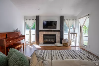 4424 W Skye Dr, South Jordan, UT 84009 - Photo 2