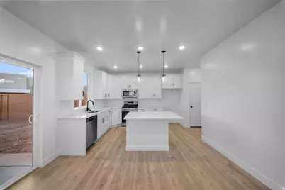 954 E Malibu Dr, Washington, UT 84780 - Photo 6
