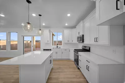 954 E Malibu Dr, Washington, UT 84780 - Photo 8