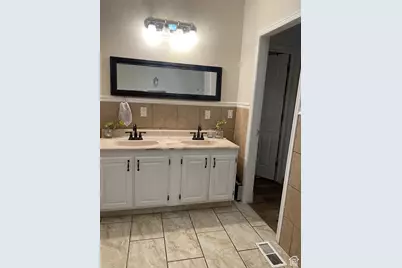 410 W 8th S S, Preston, ID 83263 - Photo 16