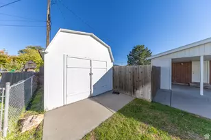 1884 N Alder St E, Layton, UT 84041 - Photo 24