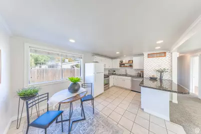1884 N Alder St E, Layton, UT 84041 - Photo 10
