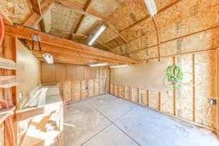 1884 N Alder St E, Layton, UT 84041 - Photo 26