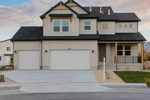 946 W Columbia Ct S, Riverdale, UT 84405 - Photo 2