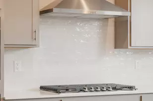 946 W Columbia Ct S, Riverdale, UT 84405 - Photo 8