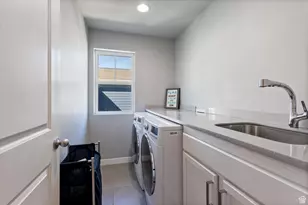 10421 S Split Rock Dr, South Jordan, UT 84009 - Photo 30