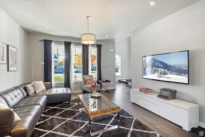 10421 S Split Rock Dr, South Jordan, UT 84009 - Photo 4