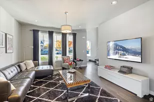 10421 S Split Rock Dr, South Jordan, UT 84009 - Photo 4