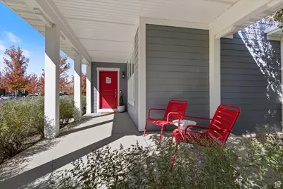 10421 S Split Rock Dr, South Jordan, UT 84009 - Photo 2