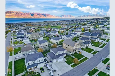 2844 S Island Fox Ln, Saratoga Springs, UT 84045 - Photo 48