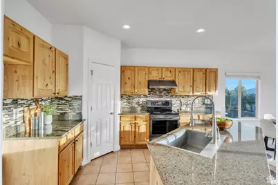 1961 Woodview Dr, Lehi, UT 84043 - Photo 10