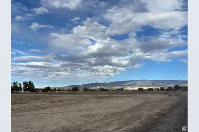 350 S 200 E, Centerfield, UT 84622 - Photo 2