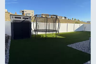 7146 W Owens View Way S #204, West Jordan, UT 84081 - Photo 6