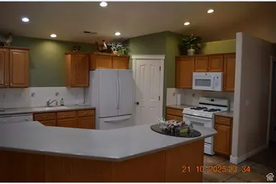 2517 N Dorchester Ave, Harrisville, UT 84414 - Photo 16