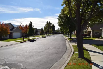 2517 N Dorchester Ave, Harrisville, UT 84414 - Photo 28