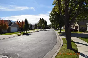 2517 N Dorchester Ave, Harrisville, UT 84414 - Photo 28