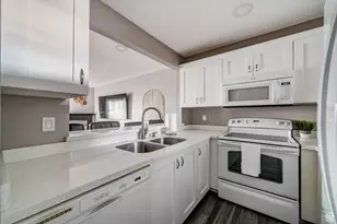 7327 S Springcrest Ct E, Midvale, UT 84047 - Photo 10