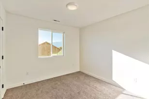 3661 N Columbine Way, Eagle Mountain, UT 84005 - Photo 16