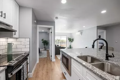 339 E 600 S #1412, Salt Lake City, UT 84111 - Photo 12