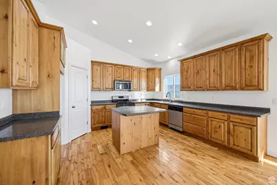 3766 S Lake Mountain Dr, Saratoga Springs, UT 84045 - Photo 22