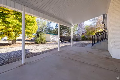 1015 S 1500 W, Vernal, UT 84078 - Photo 32