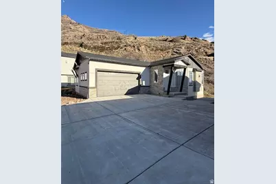 572 S Elena Ln, Ogden, UT 84404 - Photo 2
