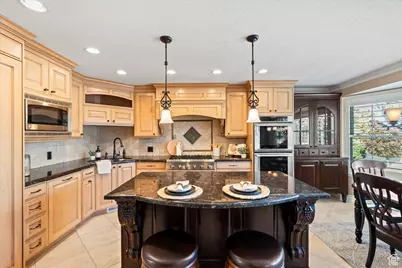 10543 S 2330 W, South Jordan, UT 84095 - Photo 14