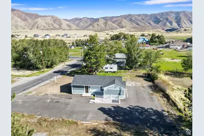 1938 N Walker Rd E, Tooele, UT 84074 - Photo 4