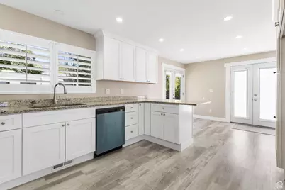 1938 N Walker Rd E, Tooele, UT 84074 - Photo 6