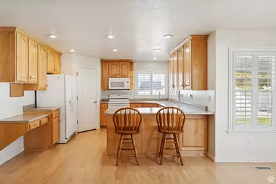 1434 W Autumn Oak Cir, West Jordan, UT 84088 - Photo 14