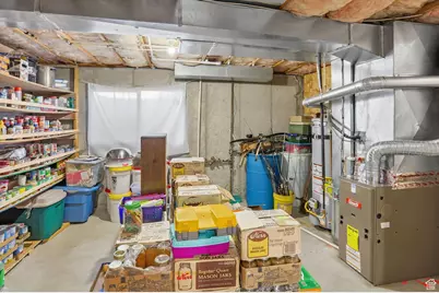 324 E 1325 N, Layton, UT 84041 - Photo 36