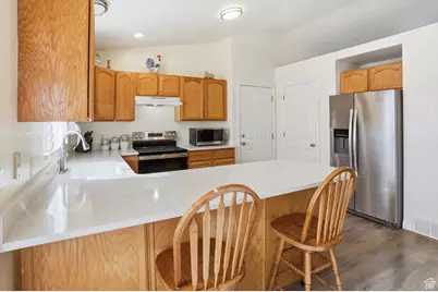 324 E 1325 N, Layton, UT 84041 - Photo 16