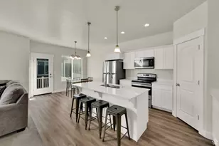 287 W 700 N, Vineyard, UT 84059 - Photo 6