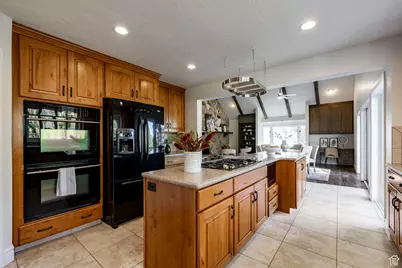 388 Quail Run Rd, Farmington, UT 84025 - Photo 12