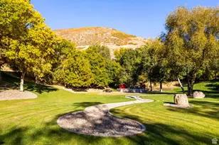 388 Quail Run Rd, Farmington, UT 84025 - Photo 6