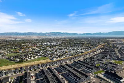 3797 S Bald Knoll Dr W, Magna, UT 84044 - Photo 38