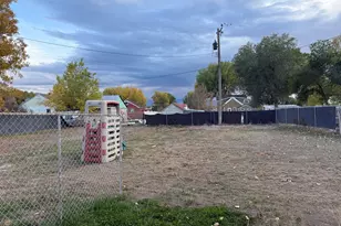 25 W Main St, Moroni, UT 84646 - Photo 32