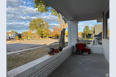 25 W Main St, Moroni, UT 84646 - Photo 28