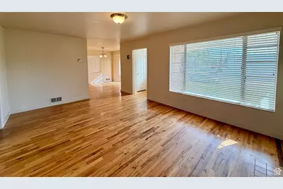 343 E 200 S, Kaysville, UT 84037 - Photo 6