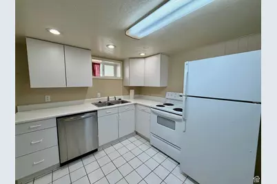 343 E 200 S, Kaysville, UT 84037 - Photo 16