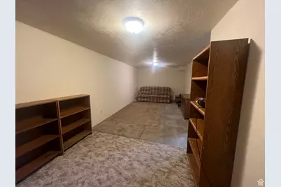 819 Castle Gate Cir, Helper, UT 84526 - Photo 22