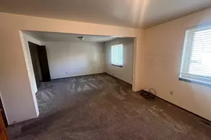 819 Castle Gate Cir, Helper, UT 84526 - Photo 16