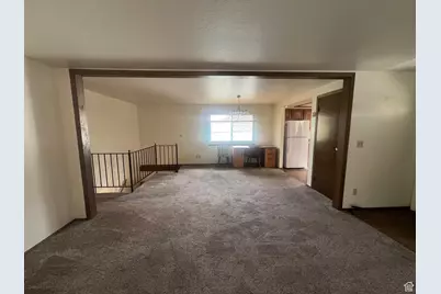 819 Castle Gate Cir, Helper, UT 84526 - Photo 6